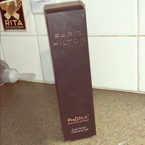 BNIB Paris Hilton ProDNA Dual Action Cleanser Gel